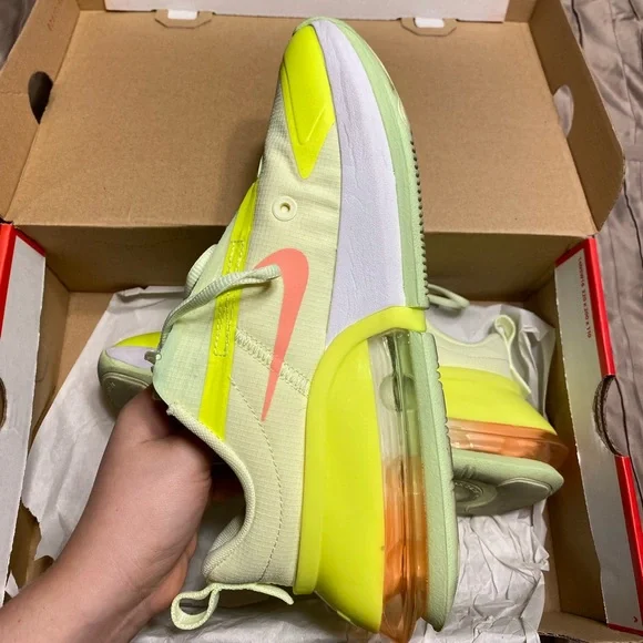 Nike Air Max Up✨ - Picture 2 of 4